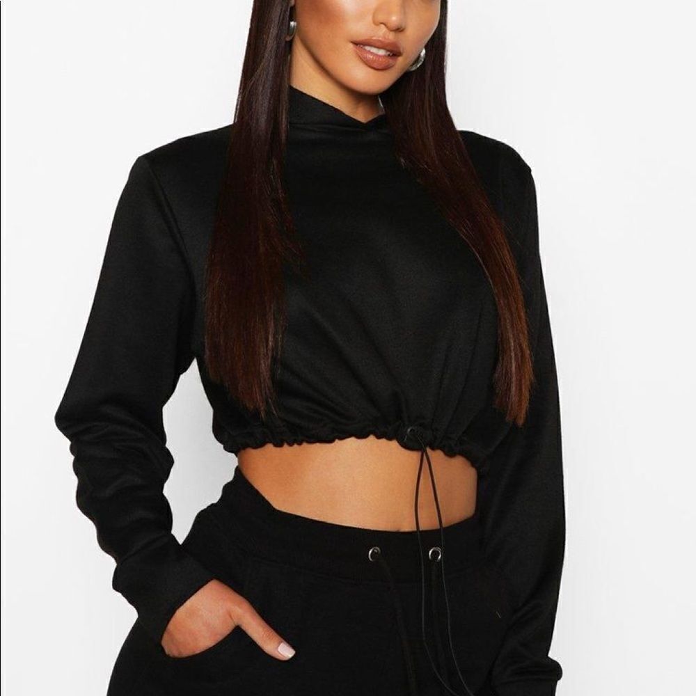 Black cropped pull over